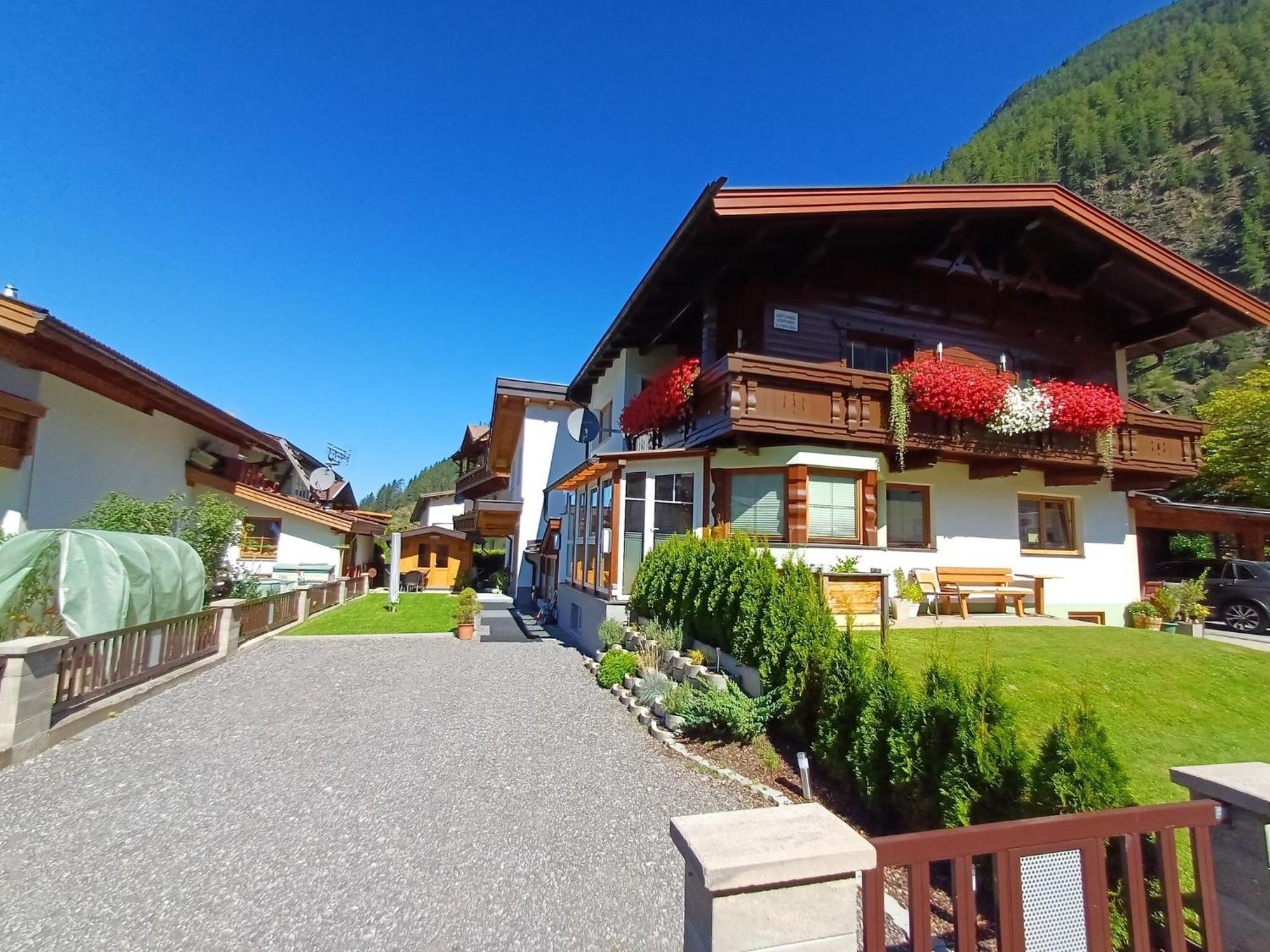 Modern Apartment In Langenfeld Near Ski Area Exterior photo